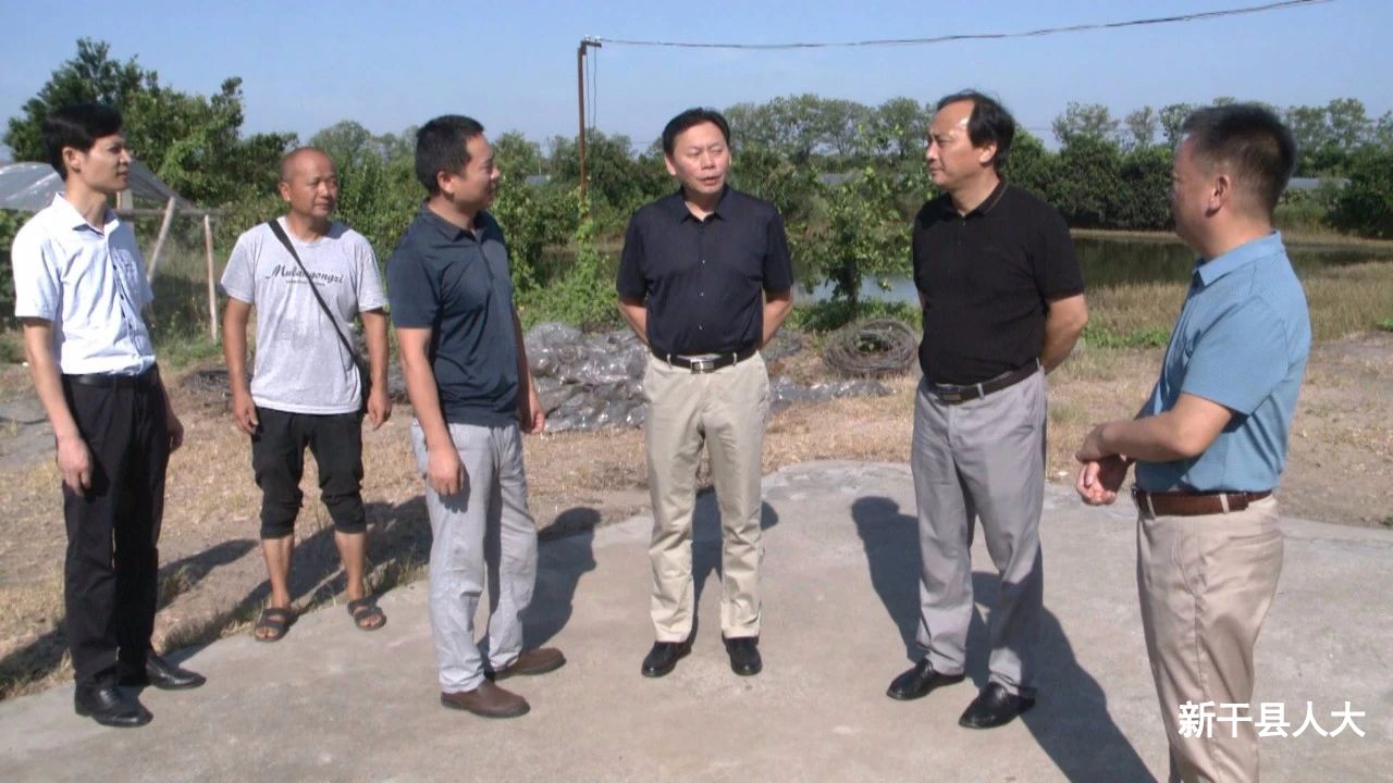邓永翔、傅小林到人大代表联络工作站开展公开接待选民活动