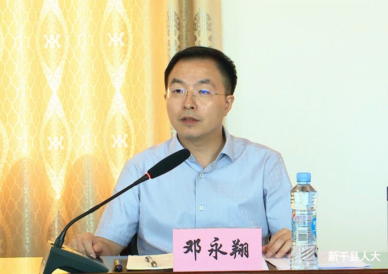邓永翔、傅小林到人大代表联络工作站开展公开接待选民活动
