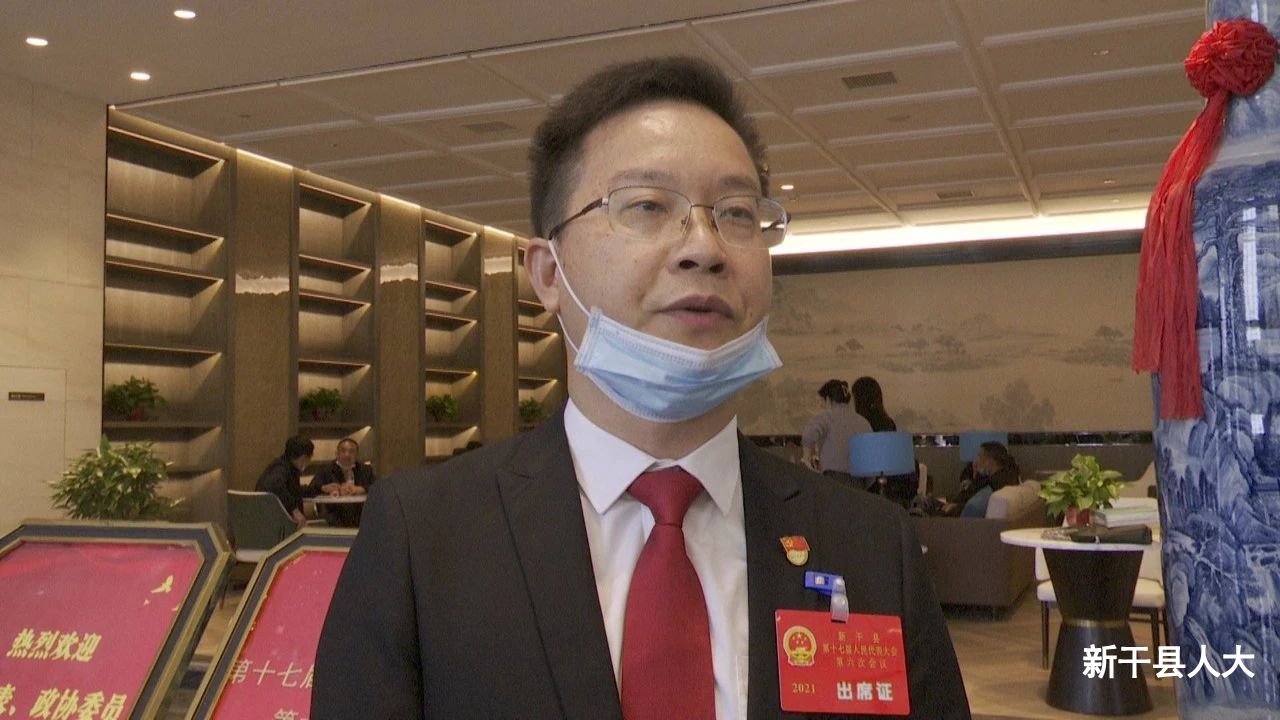 【聚焦两会】出席县十七届人大六次会议的人大代表抵干参会