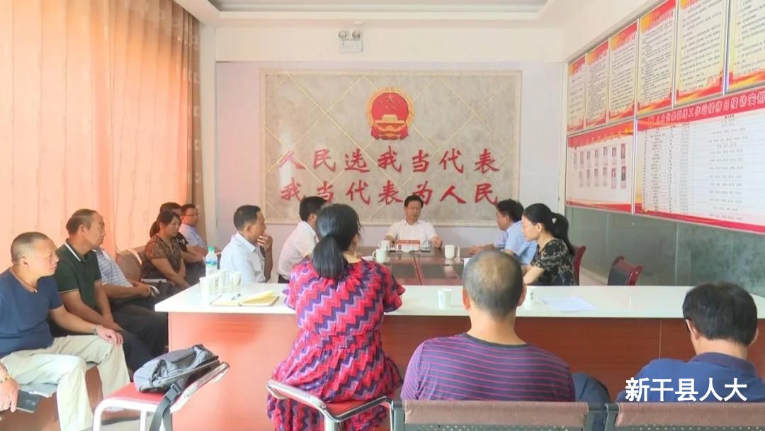 杨二勇到人大代表联络工作站开展公开接待选民活动