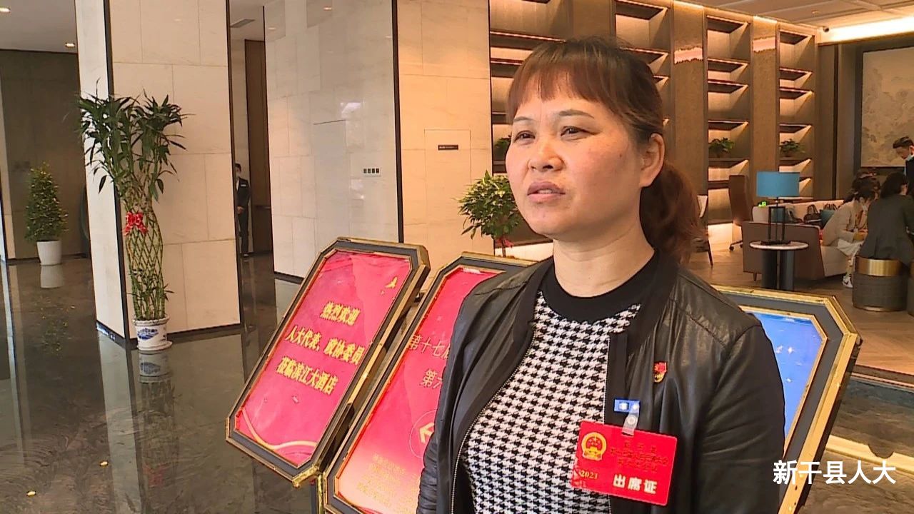 【聚焦两会】出席县十七届人大六次会议的人大代表抵干参会