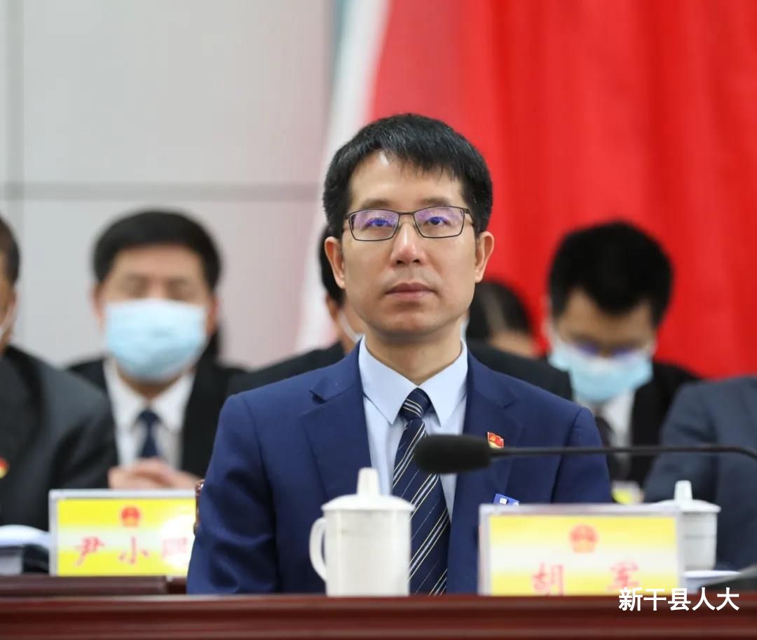 【聚焦两会】县十七届人大六次会议举行第二次全体会议